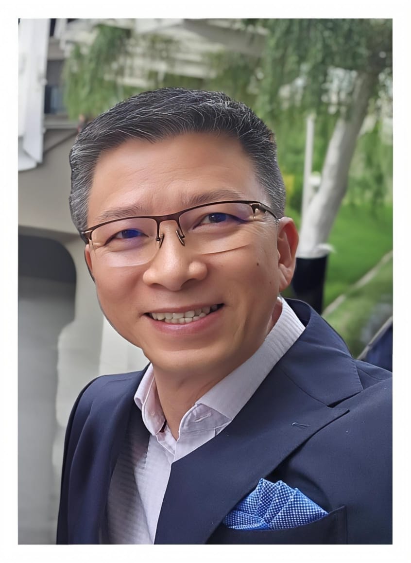 Dr Francis Lee Kok Siong 李国祥博士